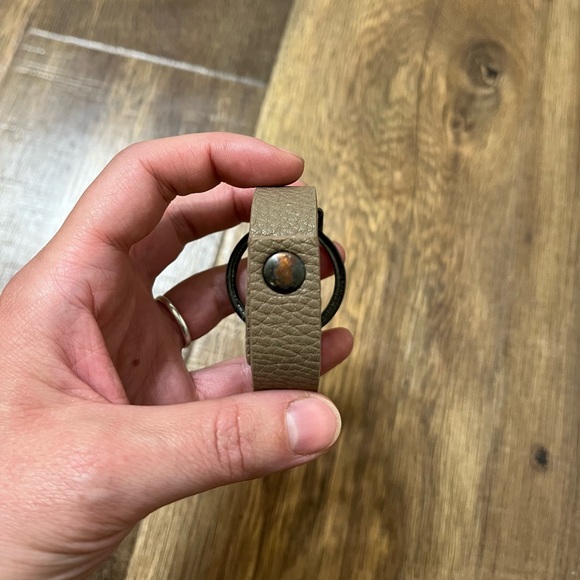 Brown Leather Circle Bracelet - Picture 6 of 7